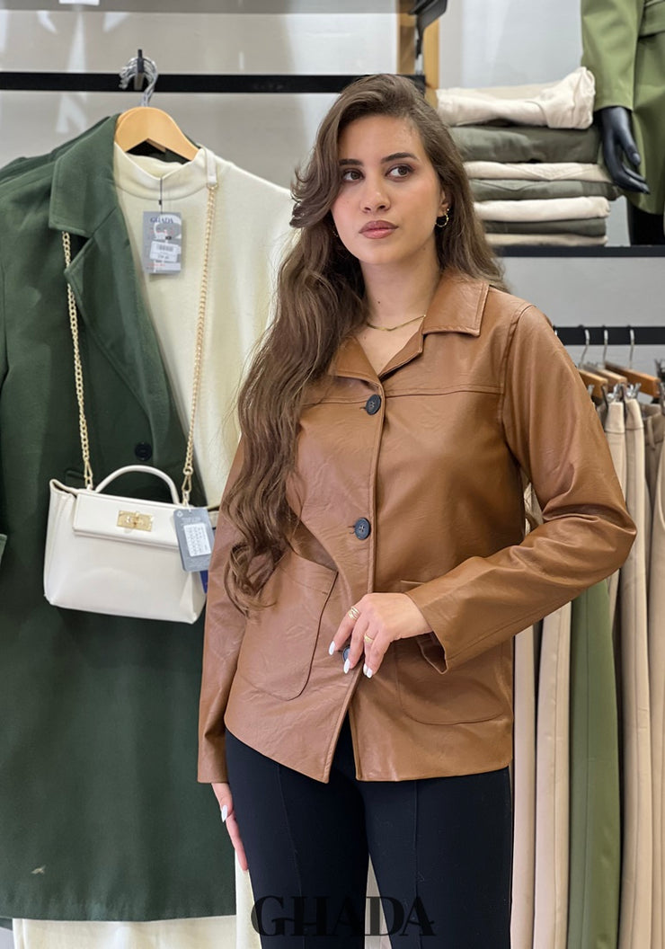 Veste marron en simili-cuir