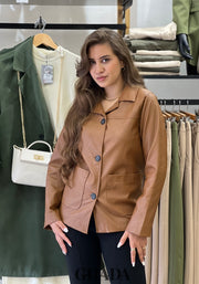 Veste marron en simili-cuir